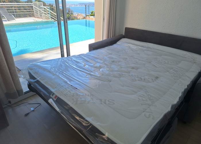 canapé convertible salon pool house