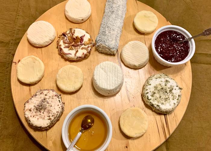 Fromages de chèvre de la ferme du village