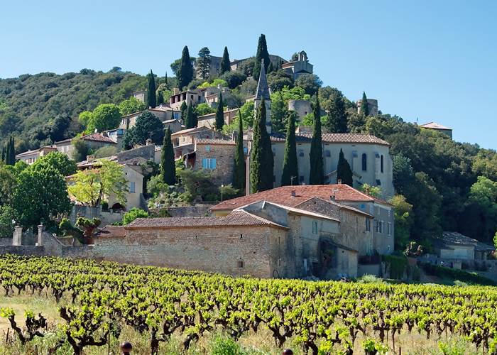 Roc-Sur-Cèze, village classé, classified village