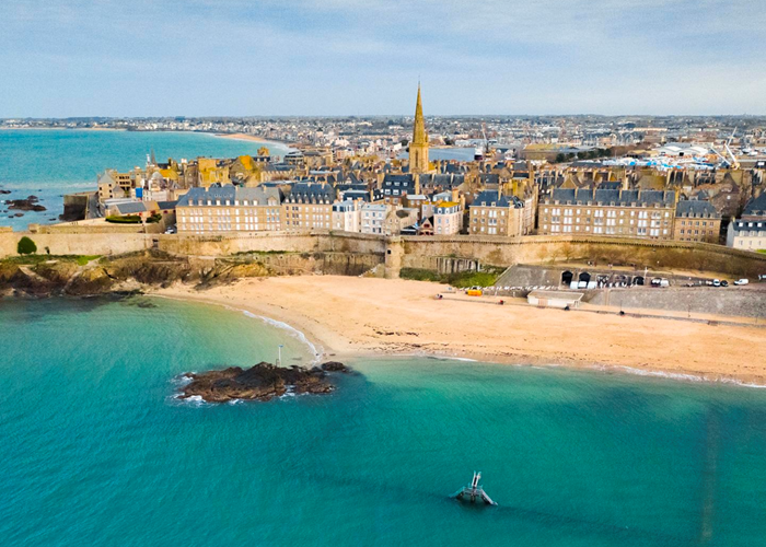 Plage de Bon Secours à Saint-Malo