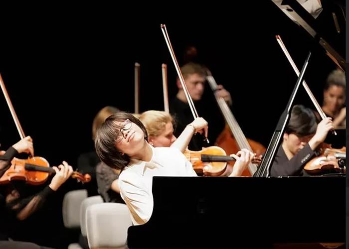 Magdalene Ho Le 06 août à 19h00 Salon Diane, Casino 1 Avenue Édouard VII 64200 BIARRITZ @ MH