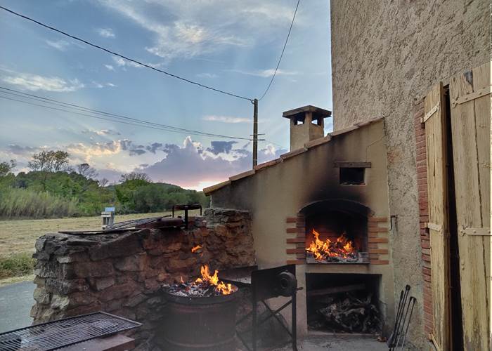 Les grillades et dégustation de vin  du Domaine Les Tuileries