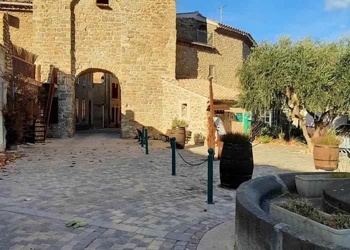 Mailhac et ses vieilles pierres