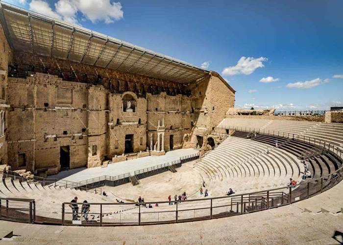 THEATRE ANTIQUE ORANGE