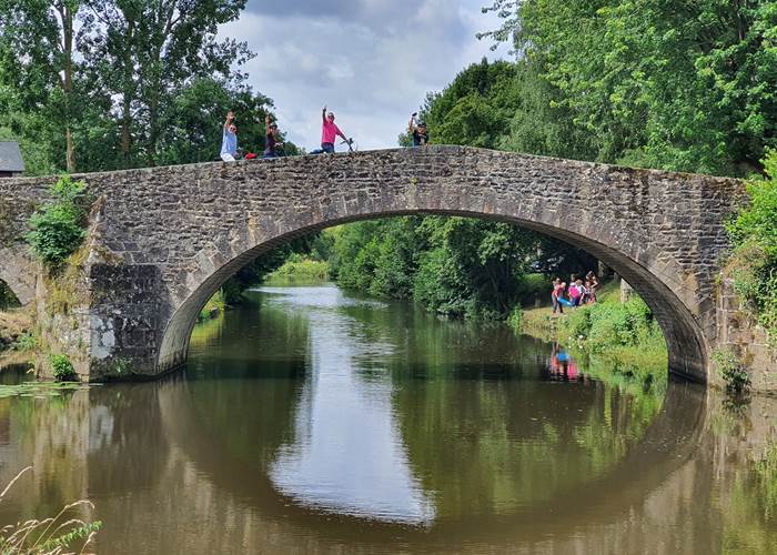 Le pont en pierres de LEHON