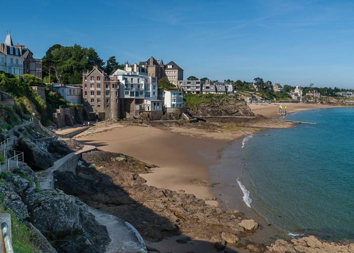 Clos de la Fontaine Dinard, plages de Port Riou et St Enogat (Jo Labb)