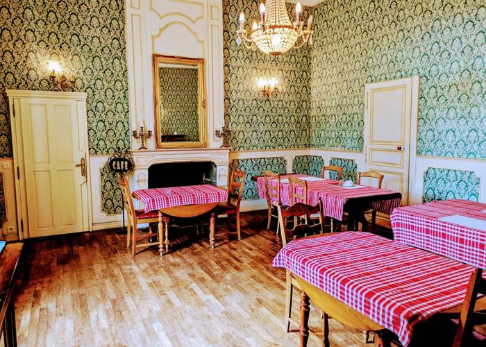 Breakfasts  room Domaine de launay blot