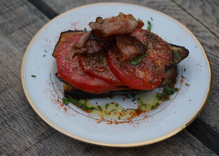 Guinguette, Plats à partager, Jazz, Concert, Produits locaux et frais, Vins Biodynamie, Nature, Vue sur Dordogne