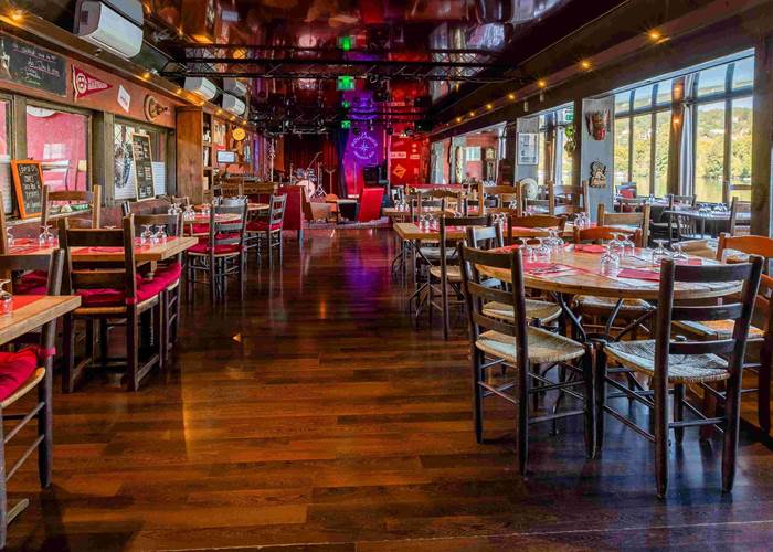 Le Boucanier - Péniche sur la Seine