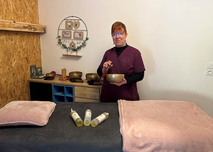 Karine, votre énergéticienne dans son cabinet