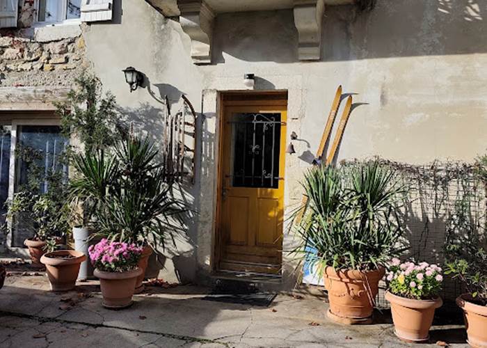 Entrée principale de l'Hébergement