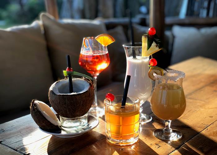 cocktails servis avec nos tapas en apéritifs dinatoires