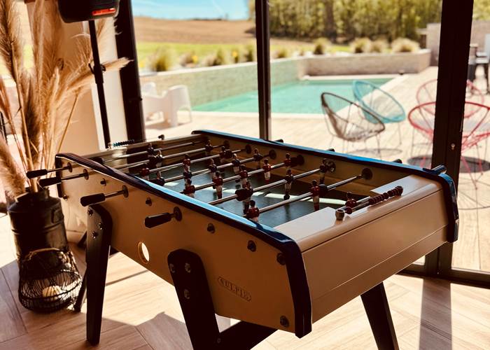 gîte, location de vacances, hébergement touristique, séjour, nuitée, maison de vacances, Lias, Bonrepose-sur-l'Aussonnelle, 32, Occitane, GERS, proche de forêt, centre-ville, pleine campagne, wifi, fibre optique, piscine jardin clos, terrasse, parking gratuit, cuisine équipée, barbecue, cheminée, climatisation, draps fournis, lave-linge, TV, Famille, groupe, grande capacité, 40 couchages, enfants bienvenus, séminaire, cousinade, randonneurs, amis, terrain de rugby, écrin d'amour , charme, authentique, luxe, insolite, calme, détente, nature, éco-responsable, durable, rénové, ancien, vue panoramique, atypique