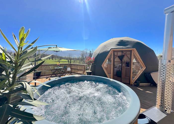 Bain nordique avec les bulles relaxantes activées (bouton ON/OFF)