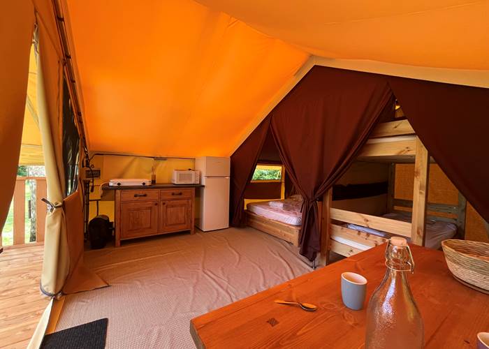 Tente aménagée 5 personnes intérieur