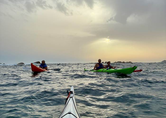 Abbartello Kayak coucher de soleil en Corse