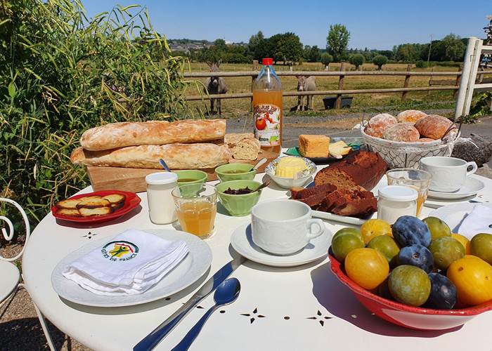 Un petit déjeuner en terrasse
