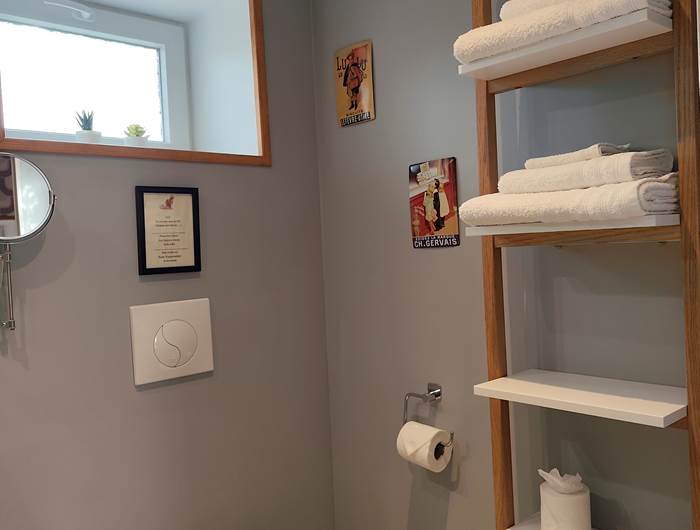 linge-de-toilette-fournis-calme-confortable