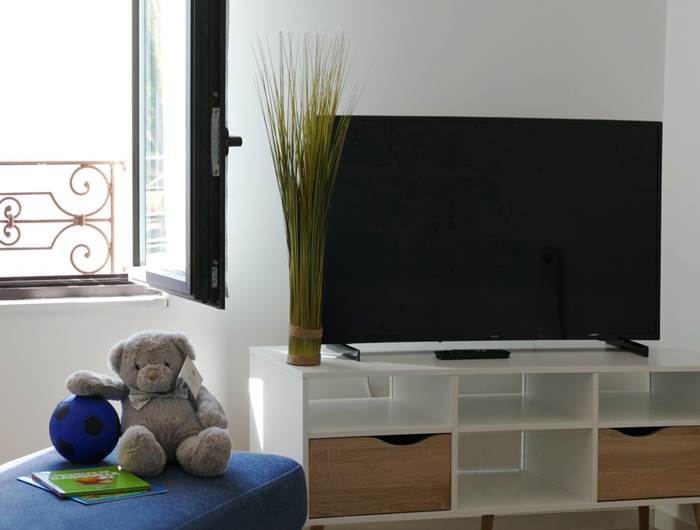 Salon TV - Résidence Heurtebise Jonzac - Appartement Pré des roches