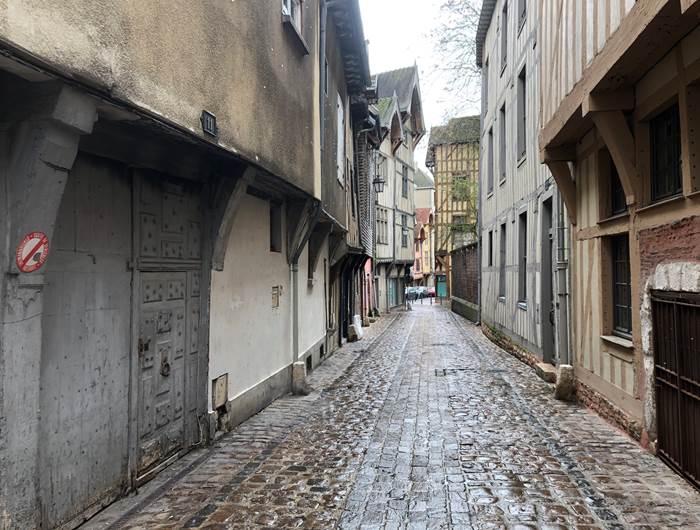 Rue Vauluisant