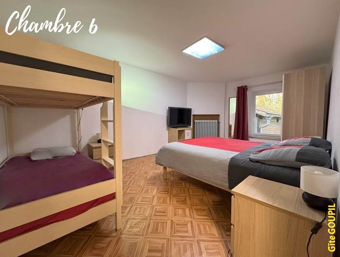 Grand gîte de 15 personnes à BOULT-AUX-BOIS (Ardennes)