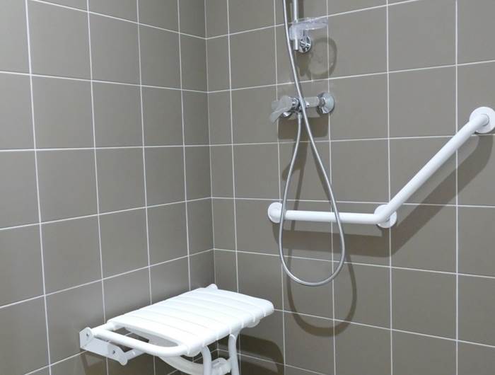Douche équipée - Résidence Heurtebise Jonzac - Appartement Bret