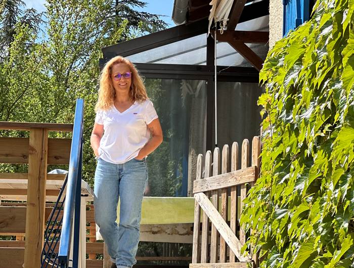 Magali sur la terrasse