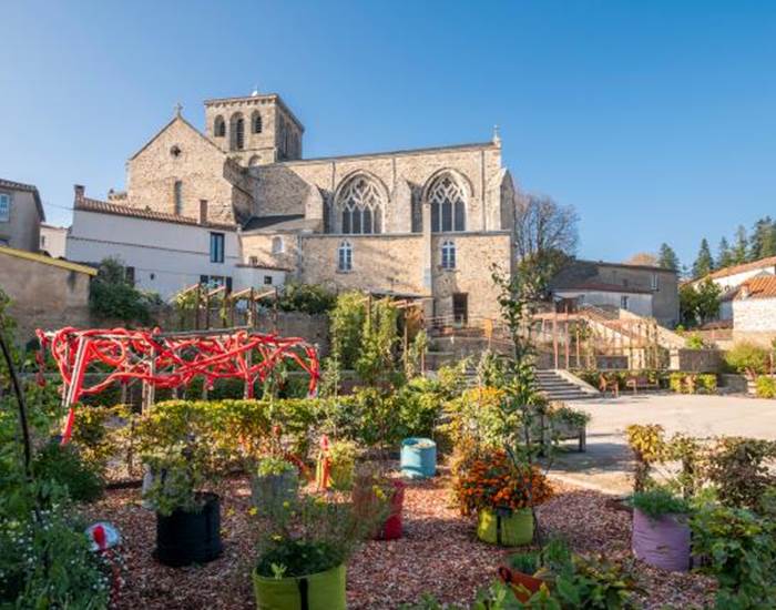 Eglise de Pouzauges-page