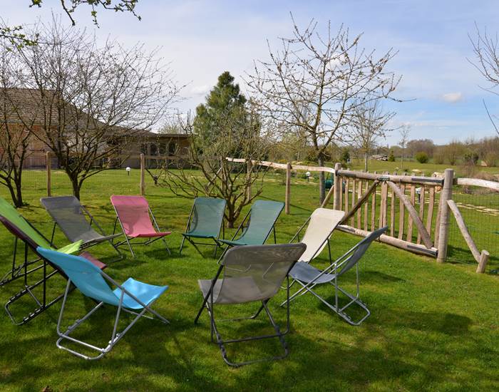 Gîte La Mélinothe à Paisy-Cosdon - Aube en Champagne - Détente au jardin