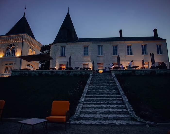 Restaurants, Magnus La Table