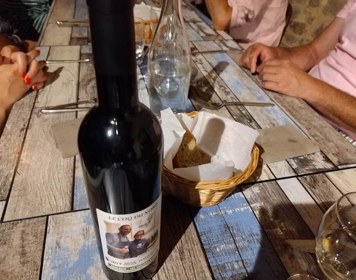 Personnalisez votre bouteille de vin avec le Domaine Les Tuileries
