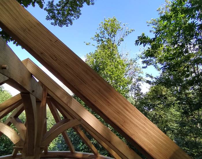 charpente traditionnelle en chataigner