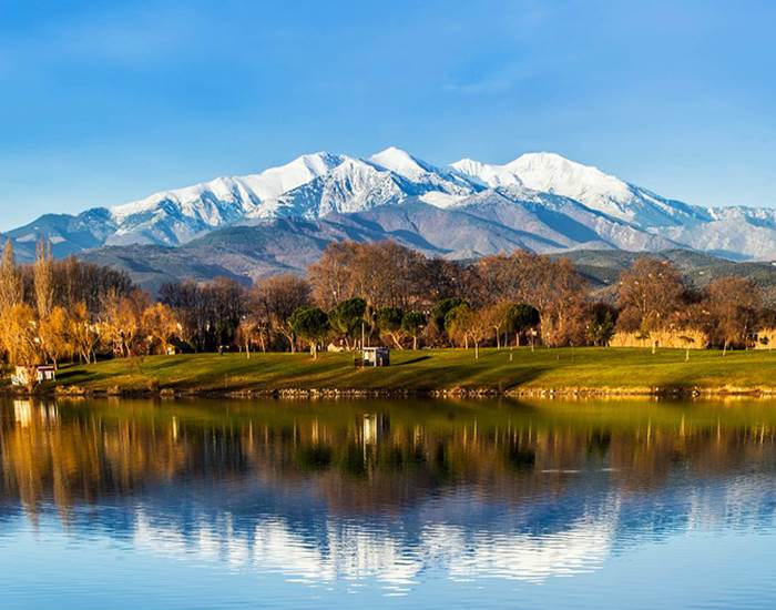 Le Massif du Canigou, emblème des Pyrénées Orientales