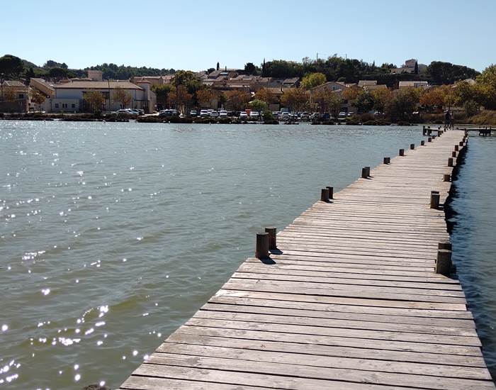 Balade sur les pontons de Peyriac de Mer