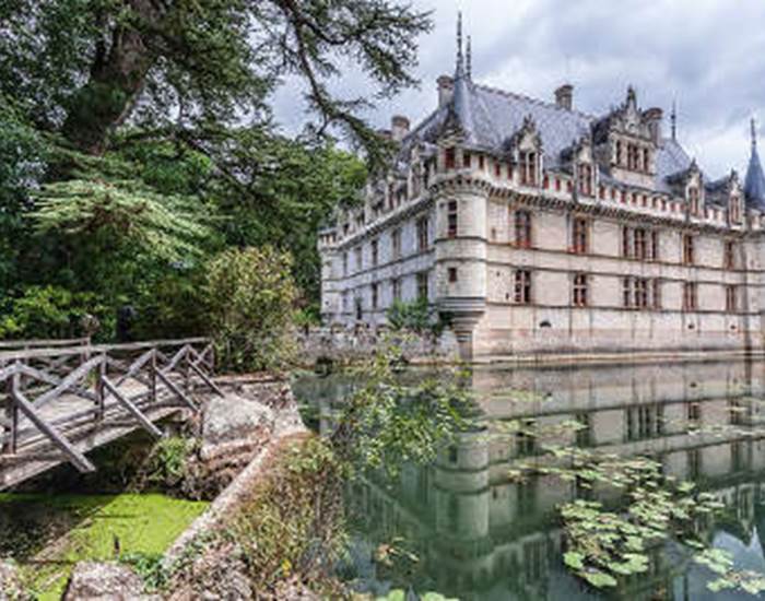 L'Indre passant devant le château d'Azay-le-Rideau