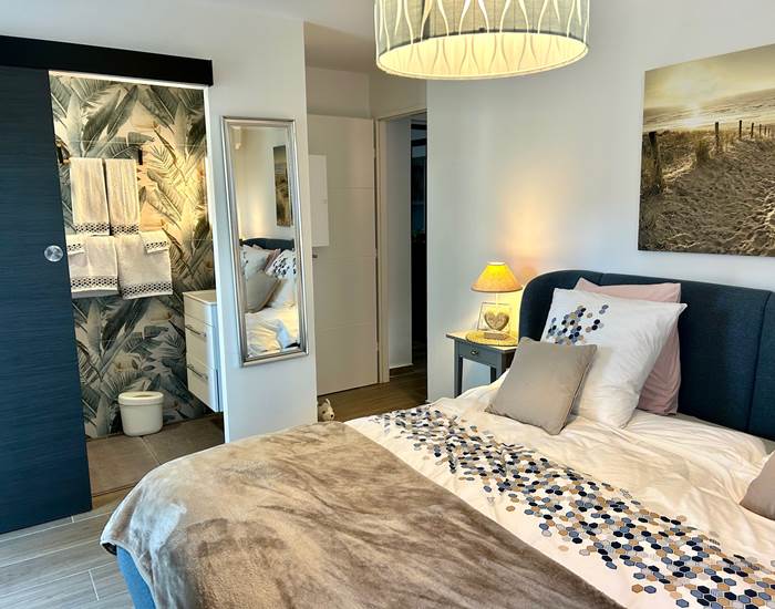 chambre parentale avec salle d'eau