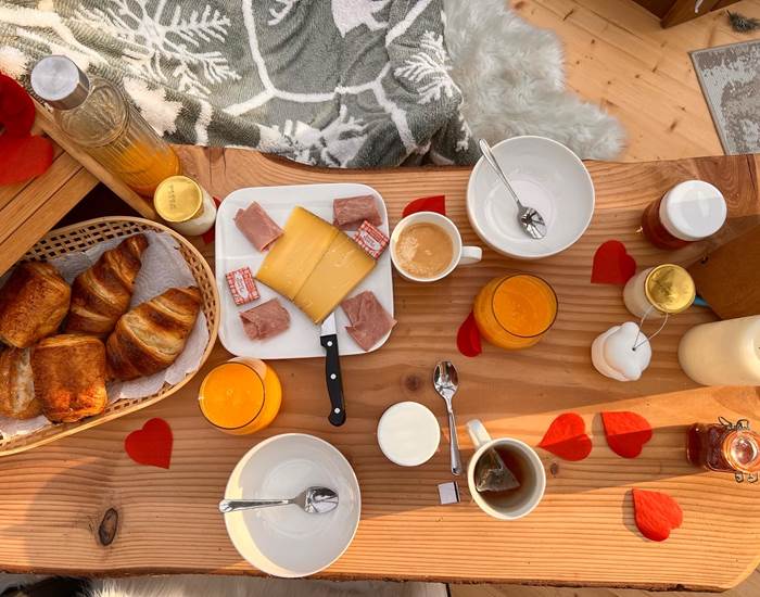 Petit déjeuner en intérieur