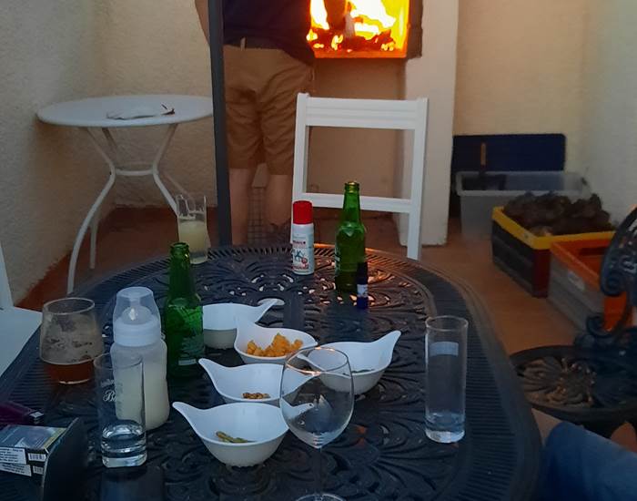 Un bon petit barbecue pour profiter des vacances 🍷🍽️🌴