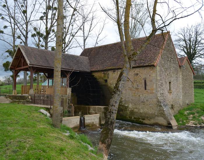 Le Moulin Hydroélectrique de Lugny lès Charolles