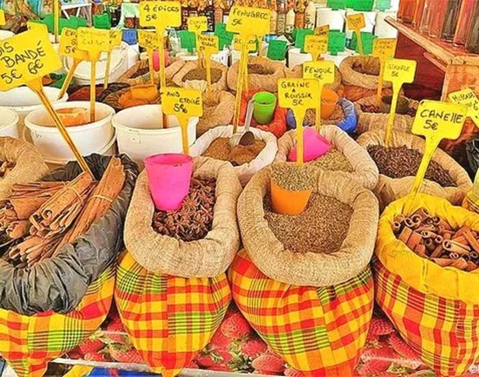 marche-proximite-sainte-anne-guadeloupe