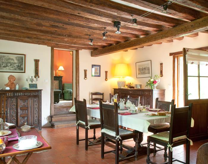 l-annexe-salle-a-manger-des-hôtes-