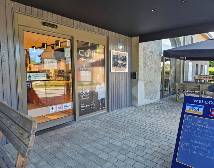 Façade de la boutique Cyril Chocolat à Samrée