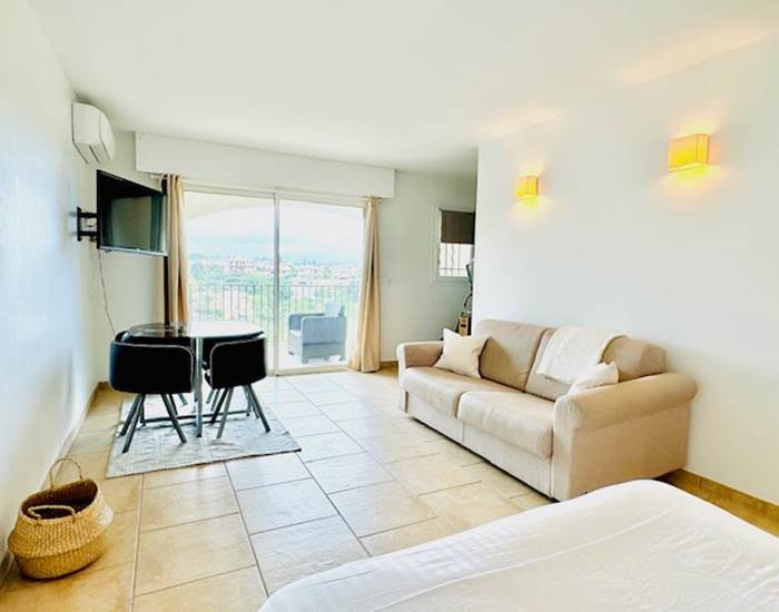 APPARTEMENT HARMONIE STUDIO ST LAURENT DU VAR VACANCES