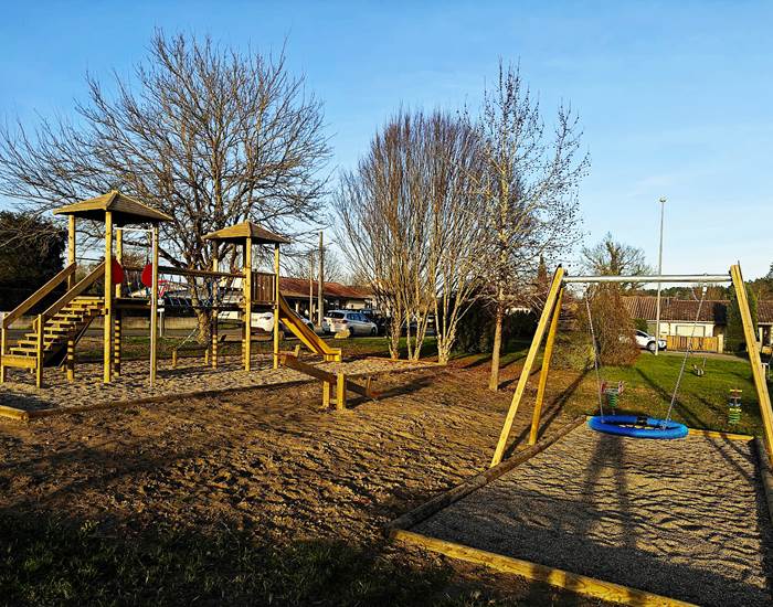 Gîtes, chambre d'hôtes et table d'hôtes gastronomique à Casteljaloux Lot et Garonne, piscine, jacuzzi et spa