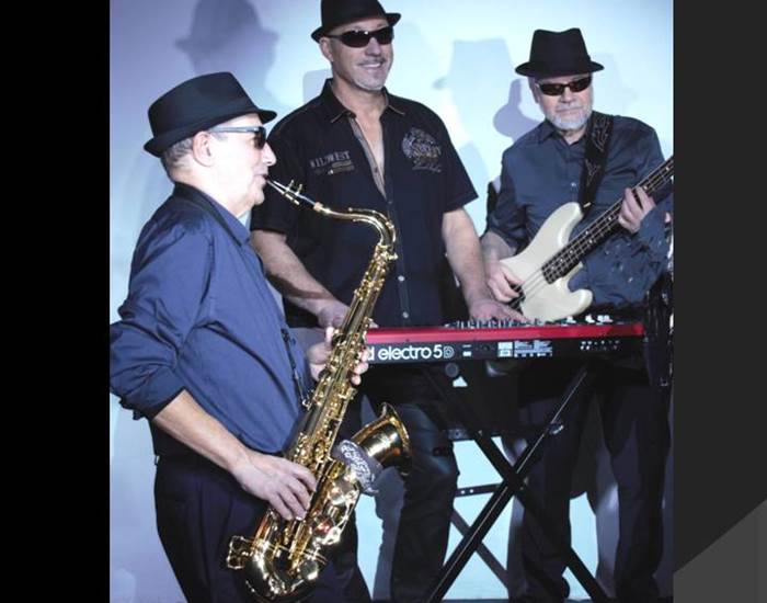 Seventies trio 1