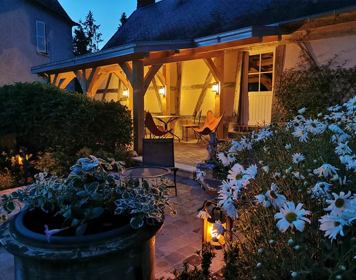 la-verrerie-divoy-annexe-terrasse-abritee