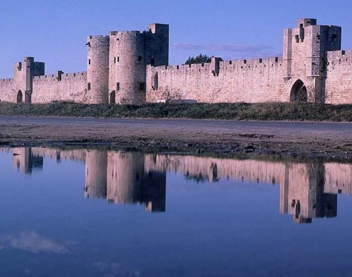 Aigues Mortes à 11 km par la voie verte