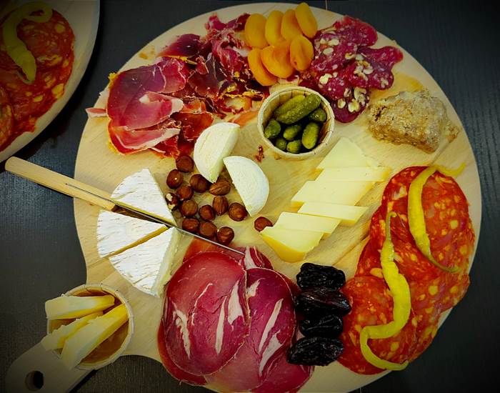 Gîtes, chambre d'hôtes et table d'hôtes gastronomique à Casteljaloux Lot et Garonne, piscine, jacuzzi et spa