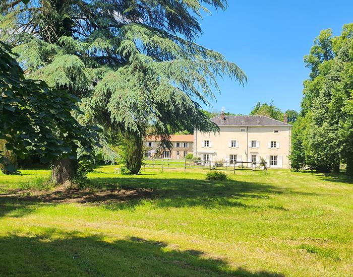 LE DOMAINE
