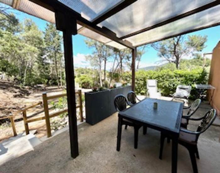 CABANON Terrasse abritée